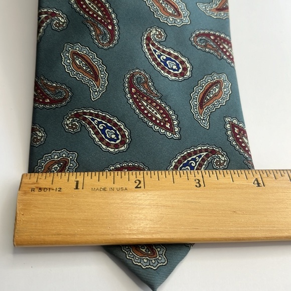Henry Alan Green Paisley 100% Imported Silk Tie - Picture 3 of 6